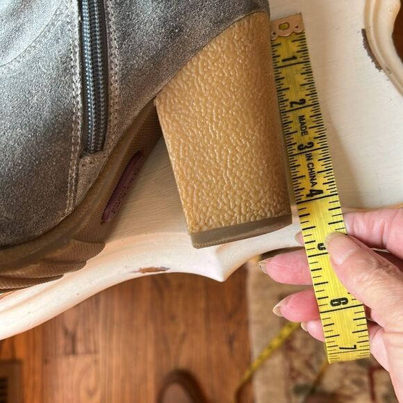 Nordstrom Gray Heeled Knee-High Leather Suede Boots Size 8 M - Picture 7 of 14